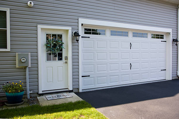 24/7 Emergency Garage Door Panel Replacement experts in White Marsh, MD
